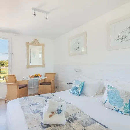 Otel Le Clos Du Galion - Ile De Re