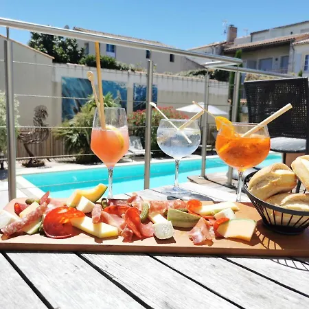 Le Clos Du Galion - Ile De Re Hotel