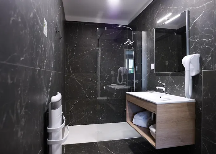 Hotel Le Clos Du Galion - Ile De Re 3*