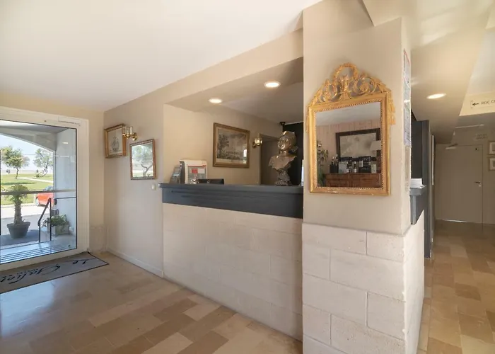 Le Clos Du Galion - Ile De Re Hotel